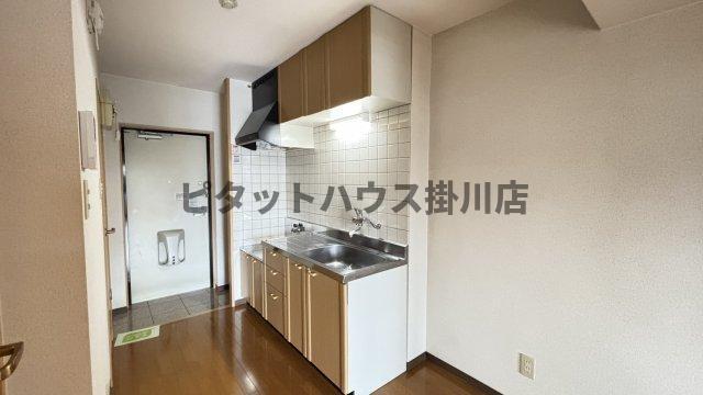 掛川市長谷マンション キッチン