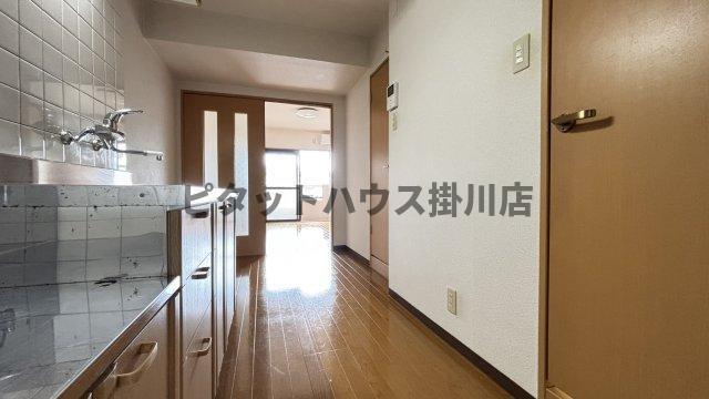掛川市長谷マンション キッチン