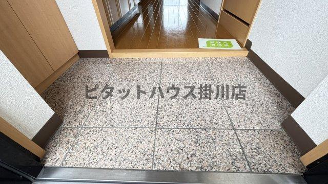 掛川市長谷マンション 玄関
