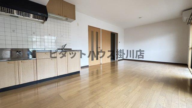 袋井市愛野東マンション リビング