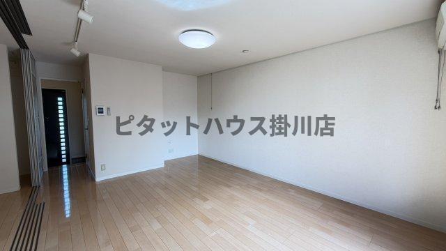 菊川市西方アパート リビング
