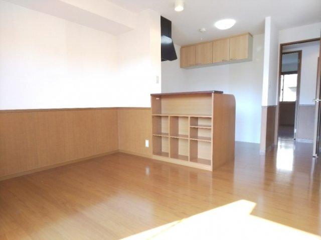 掛川市上張アパート リビング