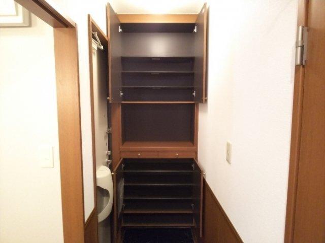 掛川市上張アパート 玄関
