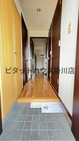 掛川市杉谷南マンション 玄関