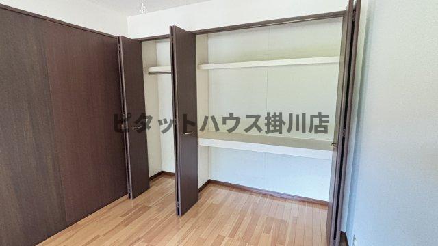 掛川市杉谷南マンション 収納