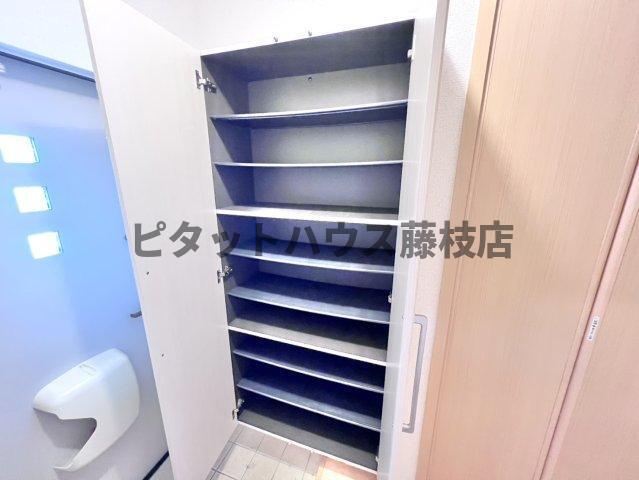 焼津市下小田アパート 収納