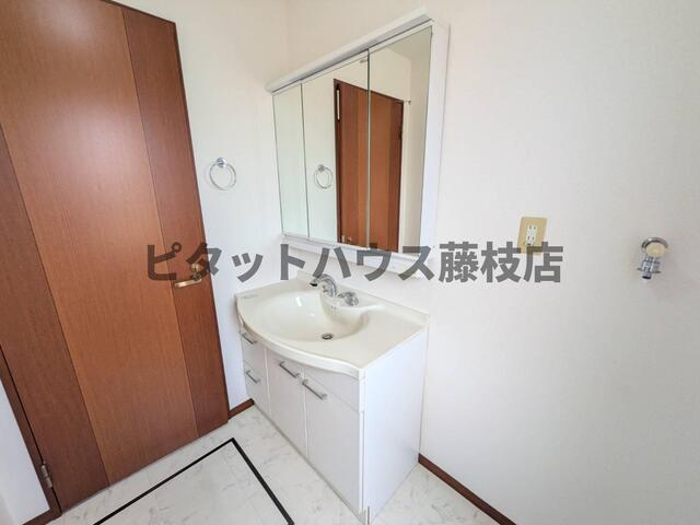 藤枝市光洋台一戸建 洗面