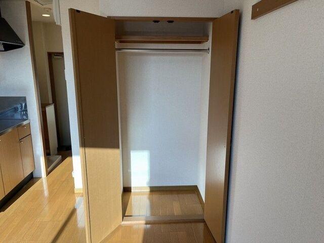 焼津市小土アパート 収納