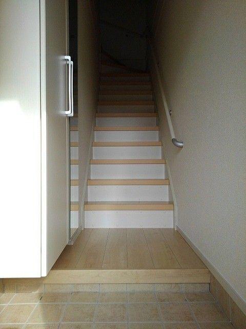 袋井市新池アパート 玄関