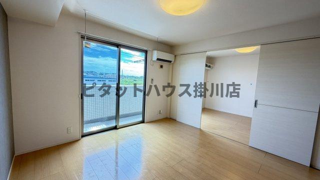 菊川市下平川アパート リビング