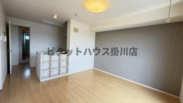 菊川市下平川アパート リビング