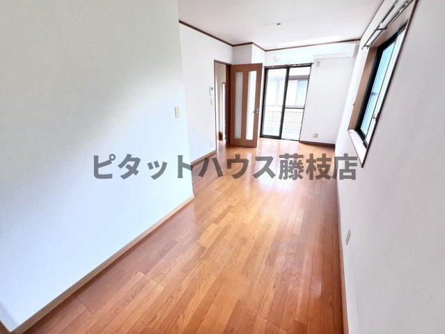 藤枝市五十海アパート リビング
