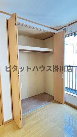 袋井市川井アパート 収納