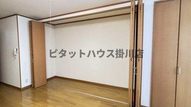 袋井市川井アパート 収納