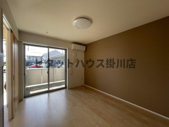 磐田市上大之郷アパート リビング