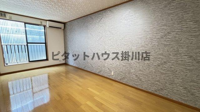 袋井市川井アパート リビング