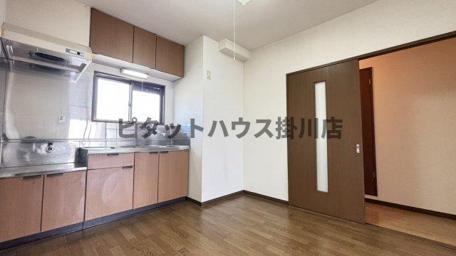 袋井市川井マンション 収納