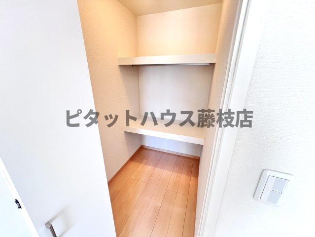焼津市大覚寺アパート 収納