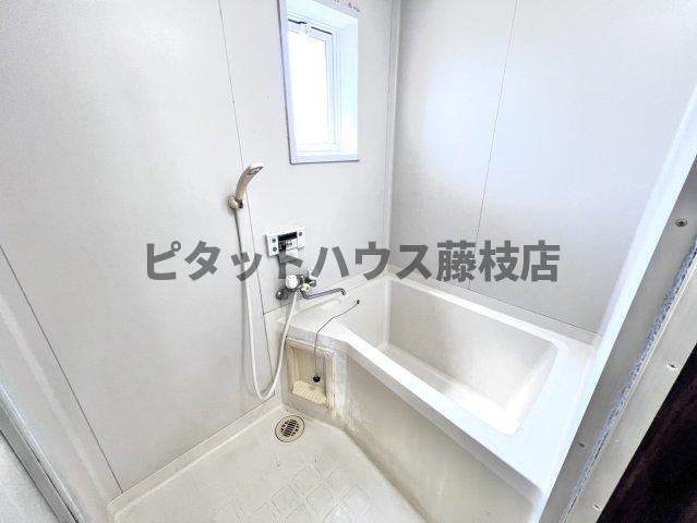 焼津市五ケ堀之内アパート バス／シャワー