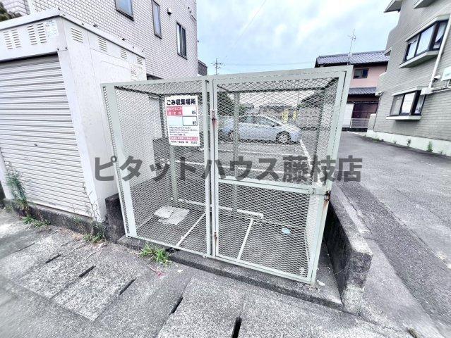 焼津市石津マンション 収納