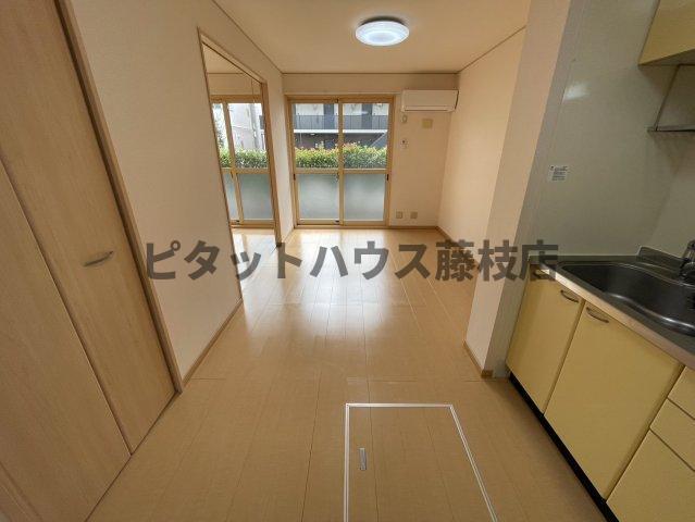 焼津市石津アパート リビング