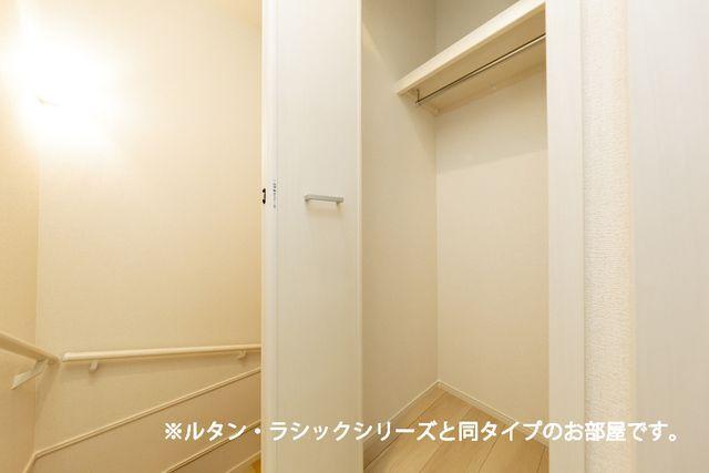 磐田市見付アパート 収納