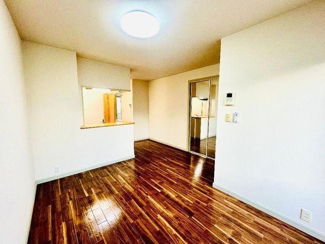 掛川市高御所アパート リビング