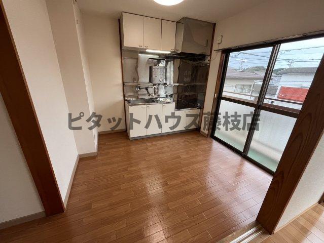 藤枝市音羽町アパート リビング