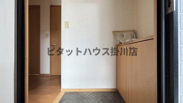 袋井市愛野アパート 玄関
