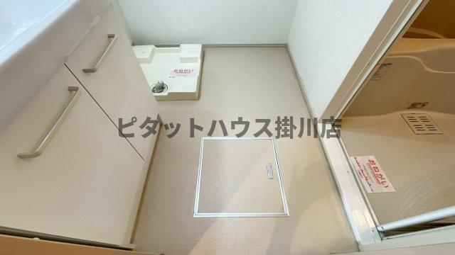 袋井市国本アパート 室内