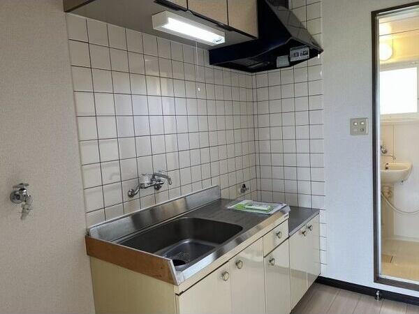 御前崎市池新田アパート キッチン
