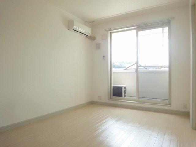 掛川市高御所アパート リビング
