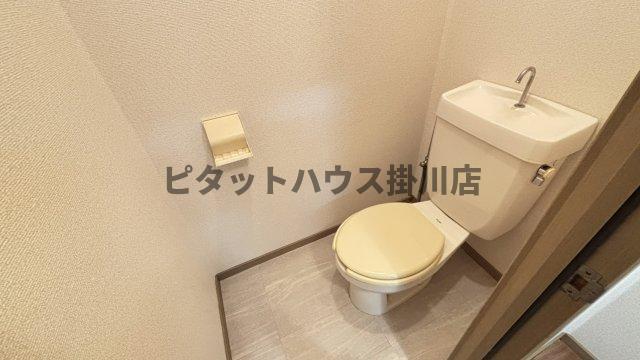 袋井市葵町アパート トイレ