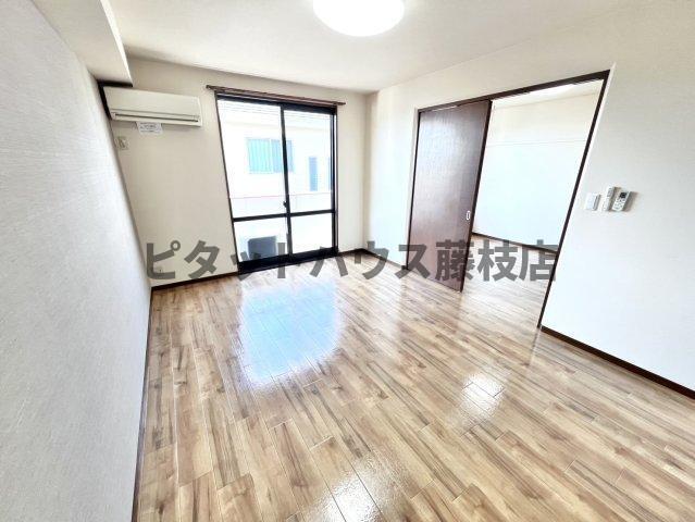 焼津市三ケ名アパート リビング