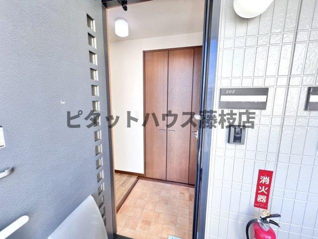 焼津市三ケ名アパート 玄関
