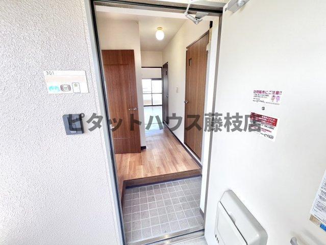 焼津市小柳津マンション 玄関