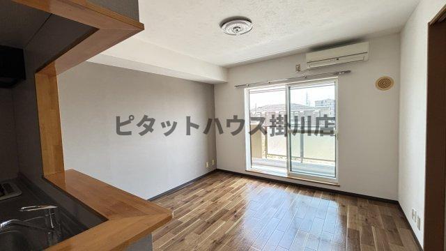 袋井市久能マンション リビング