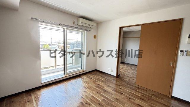 袋井市久能マンション リビング