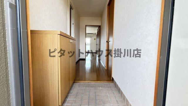 袋井市久能マンション 玄関