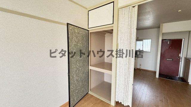 袋井市久能アパート 室内