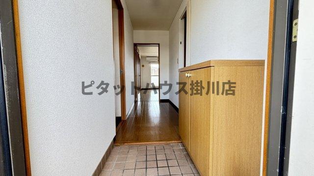 袋井市久能マンション 玄関