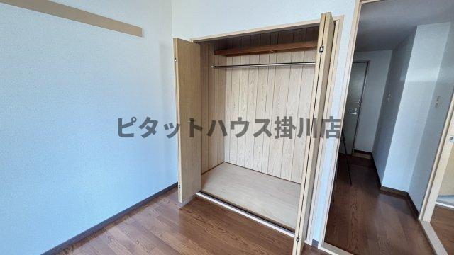 掛川市下垂木マンション 収納