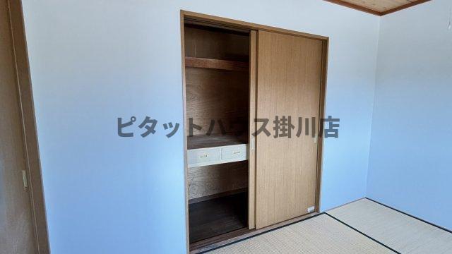袋井市久能アパート 収納