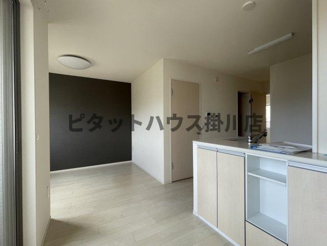 磐田市三ケ野台アパート リビング