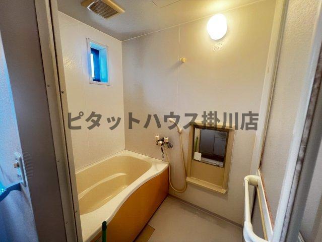 掛川市大坂アパート バス／シャワー