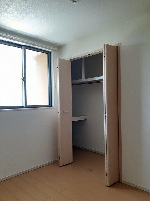 菊川市本所アパート 収納