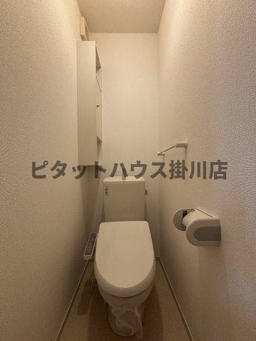 掛川市杉谷アパート トイレ