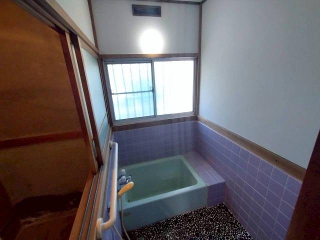 焼津市石津一戸建 バス／シャワー