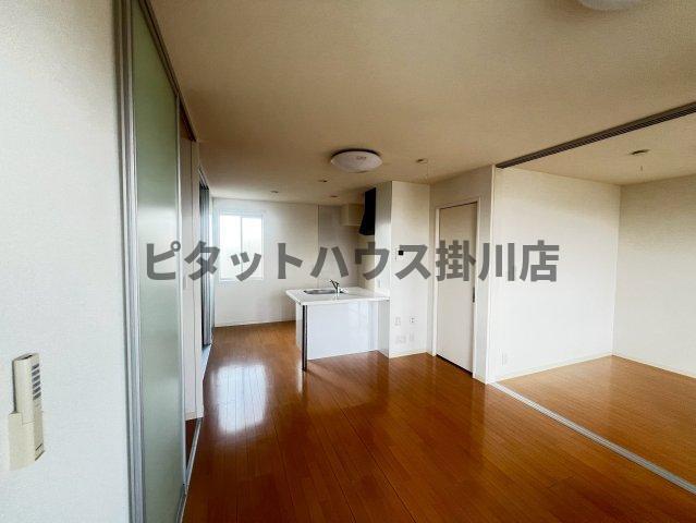 磐田市高見丘アパート リビング
