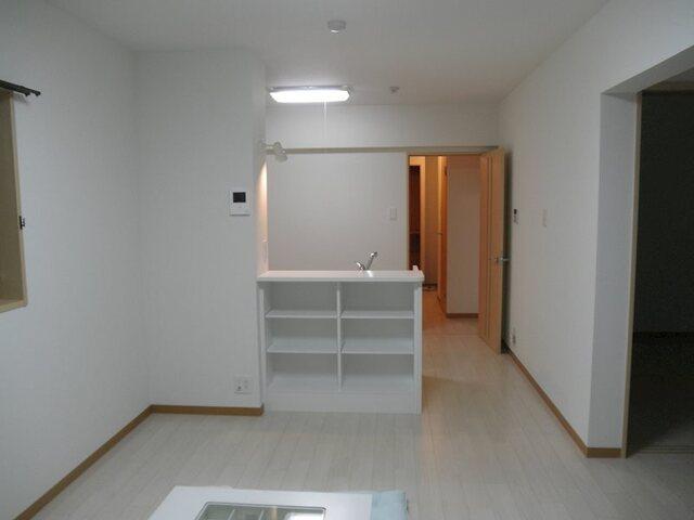 牧之原市波津マンション リビング